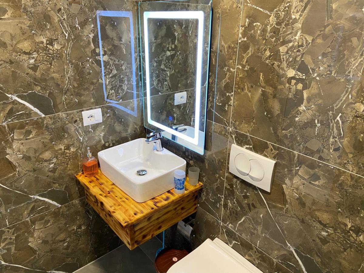 Villa Center קסאמיל מראה חיצוני תמונה